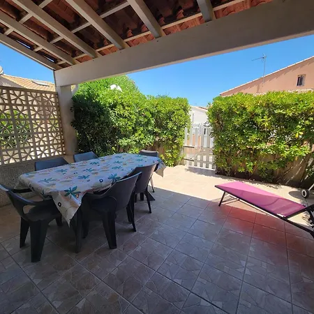 Villa Maison De Dans Marines Avec Piscine Commune, 4 Couchages, 250 M De La A Lrma4