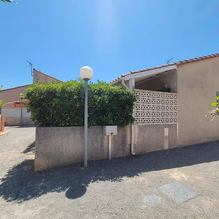 Maison De Dans Marines Avec Piscine Commune, 4 Couchages, 250 M De La A Lrma4 Villa Portiragnes