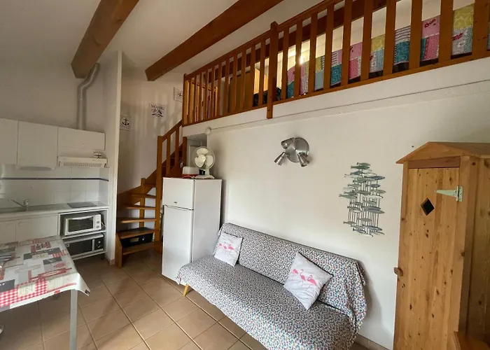 Maison De Dans Marines Avec Piscine Commune, 4 Couchages, 250 M De La A Lrma4 Villa Portiragnes