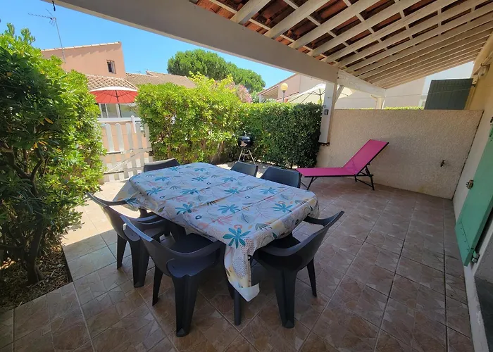 Maison De Dans Marines Avec Piscine Commune, 4 Couchages, 250 M De La A Lrma4